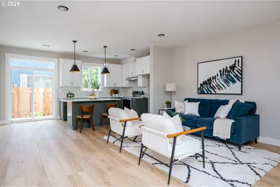 8427 NE Hassalo St, Portland, OR 97220 - Photo 5