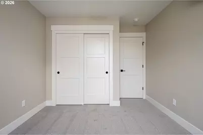 8427 NE Hassalo St, Portland, OR 97220 - Photo 27