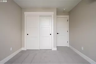 8427 NE Hassalo St, Portland, OR 97220 - Photo 27