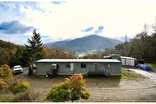 214 Thompson Rd, Riddle, OR 97469 - Photo 37