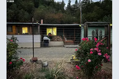 214 Thompson Rd, Riddle, OR 97469 - Photo 43