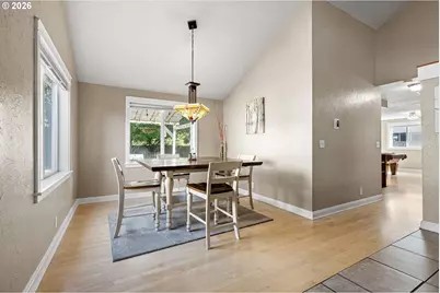 5268 Sugarpine Cir, Eugene, OR 97402 - Photo 7