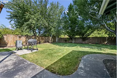 5268 Sugarpine Cir, Eugene, OR 97402 - Photo 33