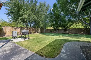 5268 Sugarpine Cir, Eugene, OR 97402 - Photo 33