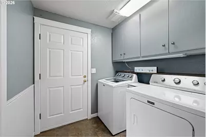 5268 Sugarpine Cir, Eugene, OR 97402 - Photo 27