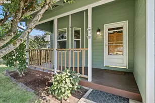 5268 Sugarpine Cir, Eugene, OR 97402 - Photo 3