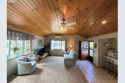 2260 Arthur Dr, Reedsport, OR 97467 - Photo 7