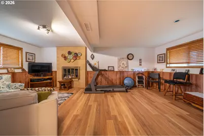 2200 NE Liberty Ave, Gresham, OR 97030 - Photo 25