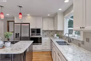 4055 Trout Way, Lake Oswego, OR 97034 - Photo 15