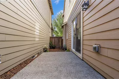 370 SW 204th Ter, Beaverton, OR 97006 - Photo 27