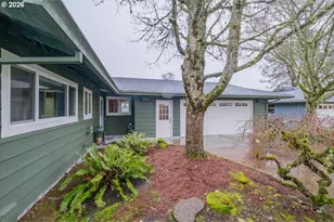 12432 SW King George Dr, Portland, OR 97224 - Photo 3