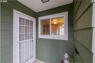 12432 SW King George Dr, Portland, OR 97224 - Photo 5