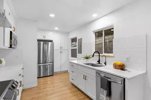 2683 SW Spring Garden St, Portland, OR 97219 - Photo 13