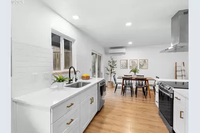 2683 SW Spring Garden St, Portland, OR 97219 - Photo 15