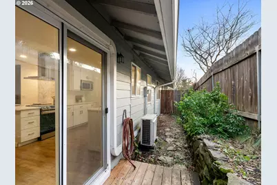 2683 SW Spring Garden St, Portland, OR 97219 - Photo 29