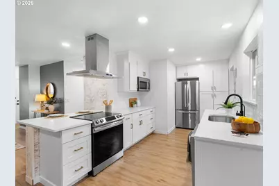 2683 SW Spring Garden St, Portland, OR 97219 - Photo 11