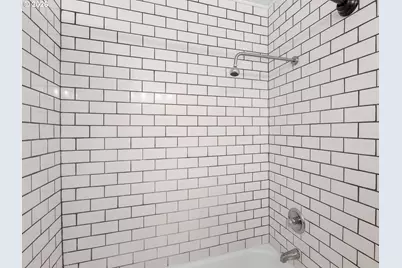 2683 SW Spring Garden St, Portland, OR 97219 - Photo 17