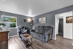 422 Elder St, Drain, OR 97435 - Photo 7