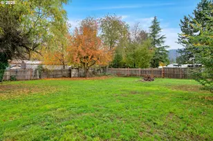 422 Elder St, Drain, OR 97435 - Photo 33