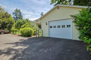 9505 SW 82nd Ave, Portland, OR 97223 - Photo 43
