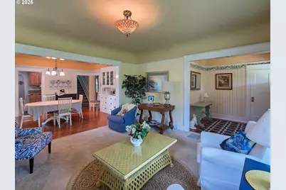 9505 SW 82nd Ave, Portland, OR 97223 - Photo 9