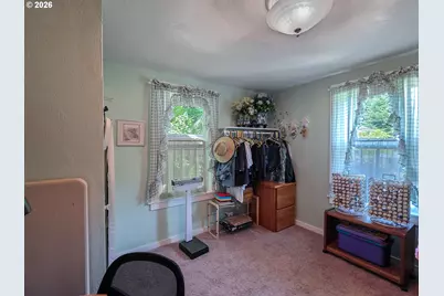 9505 SW 82nd Ave, Portland, OR 97223 - Photo 25