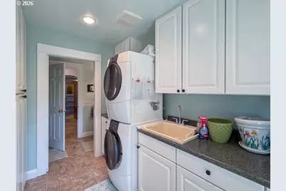 9505 SW 82nd Ave, Portland, OR 97223 - Photo 19