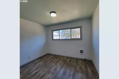 47533 Perkins St, Oakridge, OR 97463 - Photo 17
