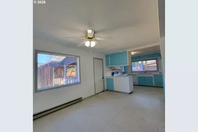 47533 Perkins St, Oakridge, OR 97463 - Photo 9