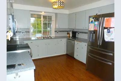 5460 Val View Dr, Turner, OR 97392 - Photo 3