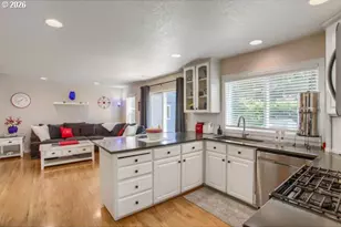 2715 Harvest Ct, Forest Grove, OR 97116 - Photo 9