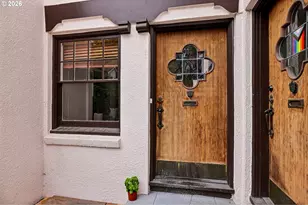 2250 NE Flanders St, Portland, OR 97232 - Photo 3