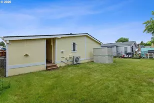301 E Columbia Dr, Newberg, OR 97132 - Photo 31