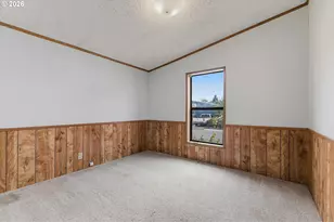 301 E Columbia Dr, Newberg, OR 97132 - Photo 23