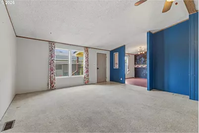 301 E Columbia Dr #50, Newberg, OR 97132 - Photo 5