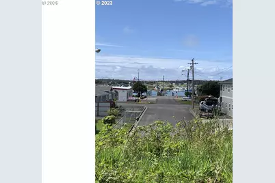 600 Clearlake Ave, Winchester Bay, OR 97467 - Photo 1