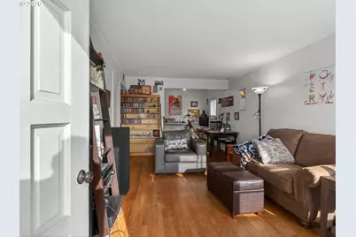 908 W 39th St, Vancouver, WA 98660 - Photo 3