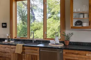 16200 NW Gillihan Rd, Portland, OR 97231 - Photo 15