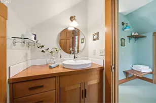 16200 NW Gillihan Rd, Portland, OR 97231 - Photo 31