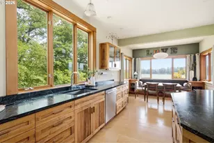 16200 NW Gillihan Rd, Portland, OR 97231 - Photo 17