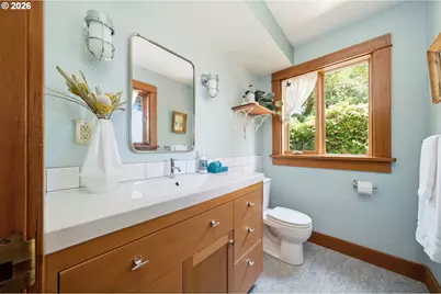 16200 NW Gillihan Rd, Portland, OR 97231 - Photo 35