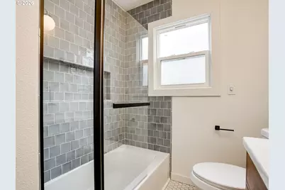 3915 NE Stanton St, Portland, OR 97212 - Photo 23