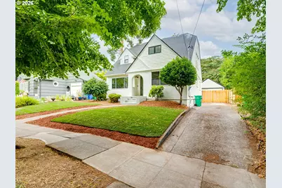 3915 NE Stanton St, Portland, OR 97212 - Photo 3