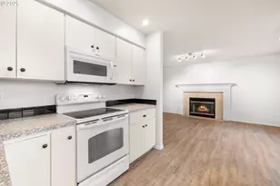 5572 NW 165th Pl, Portland, OR 97229 - Photo 13