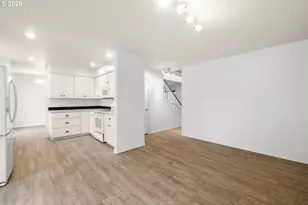 5572 NW 165th Pl, Portland, OR 97229 - Photo 15