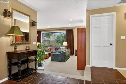 5601 SE Byron Dr, Milwaukie, OR 97267 - Photo 3