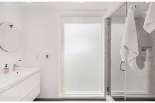 424 NW MacLeay Blvd, Portland, OR 97210 - Photo 19