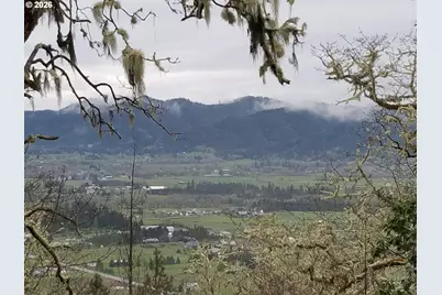 345 Zeigler Ct, Roseburg, OR 97471 - Photo 21