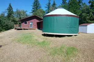 345 Zeigler Ct, Roseburg, OR 97471 - Photo 15