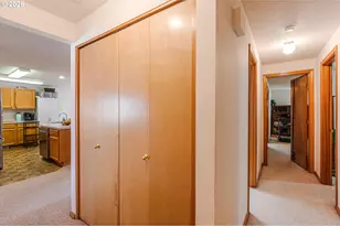 843 10th Ct, Lafayette, OR 97127 - Photo 15